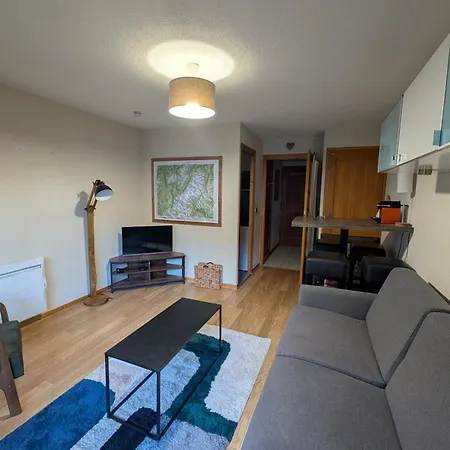 Slopeside Mont Blanc View Apartment